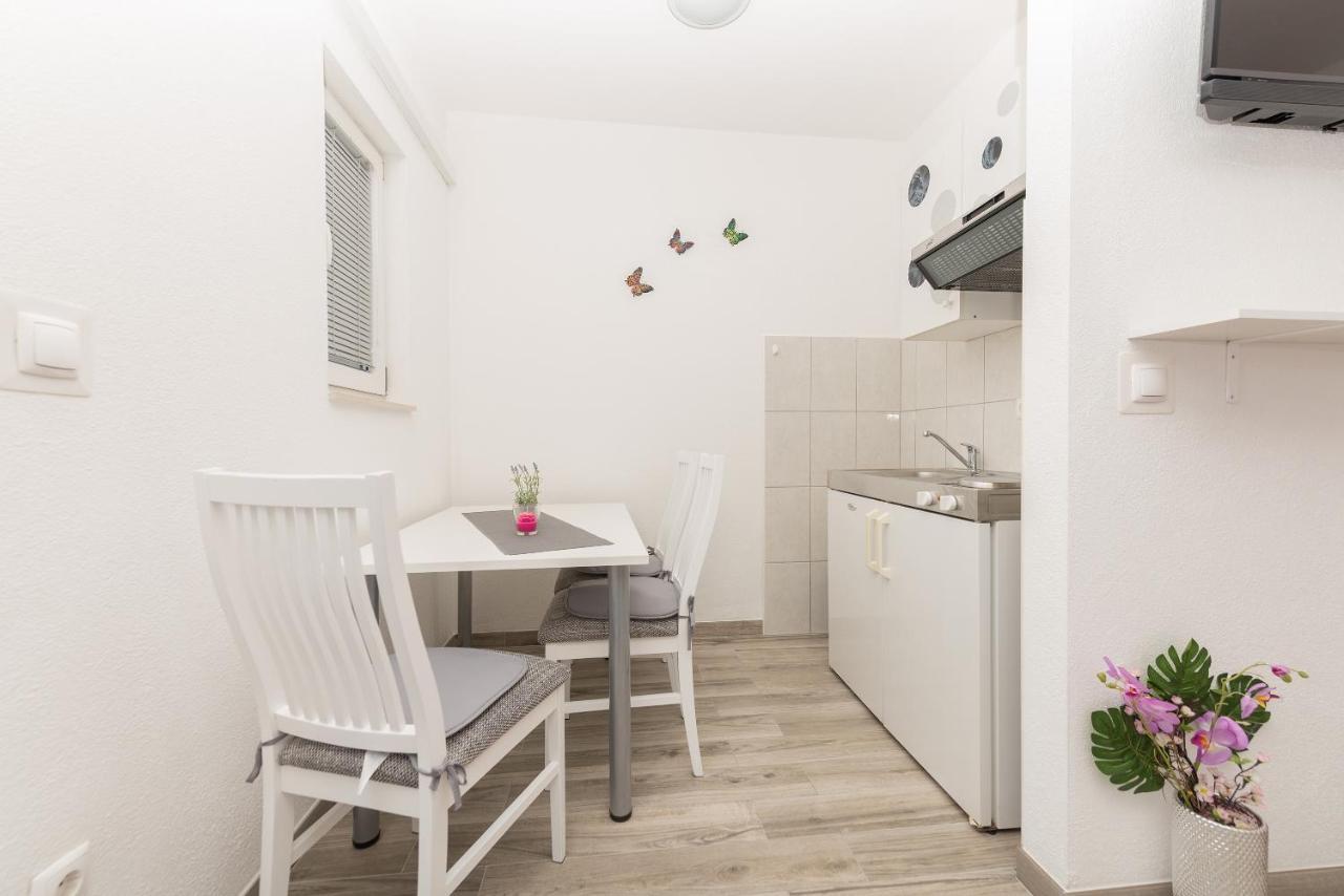 Apartmani Franko Baška Voda Extérieur photo