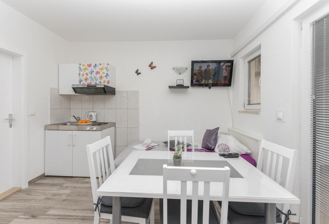 Apartmani Franko Baška Voda Extérieur photo