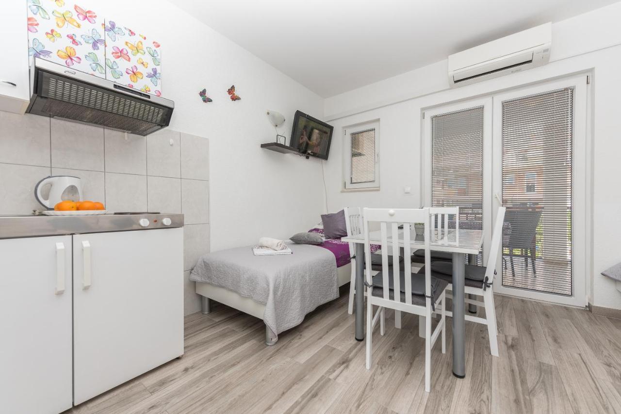 Apartmani Franko Baška Voda Extérieur photo