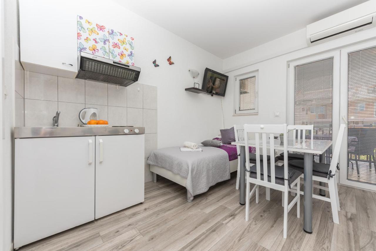 Apartmani Franko Baška Voda Extérieur photo